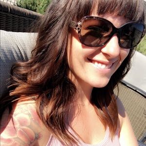 Meet your Posher, Krystal